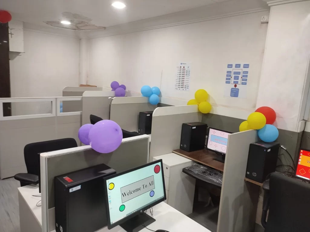 Computer Lab in Dharavi School MPET